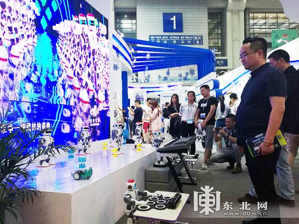龍江智能機器人閃耀深圳文博會，七成產品遠銷海外引領智造新風向
